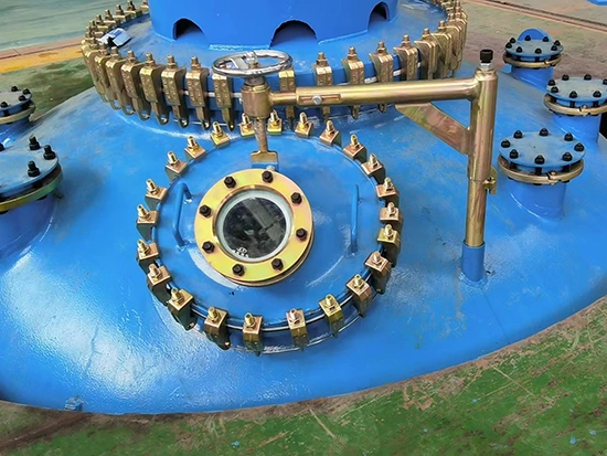 グラスライニングマンホール