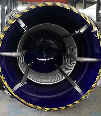 内部コイル付き反応機