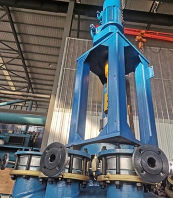 四柱ラック付きグラスライニング反応機