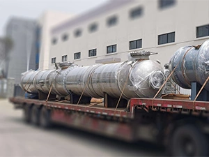 チタン製蒸留塔チタン製