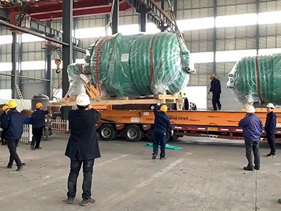 グラスライン機器の納品