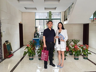 ロシアの顧客とのビジネス交渉