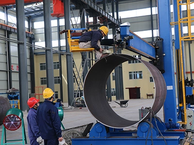 プレート圧延機